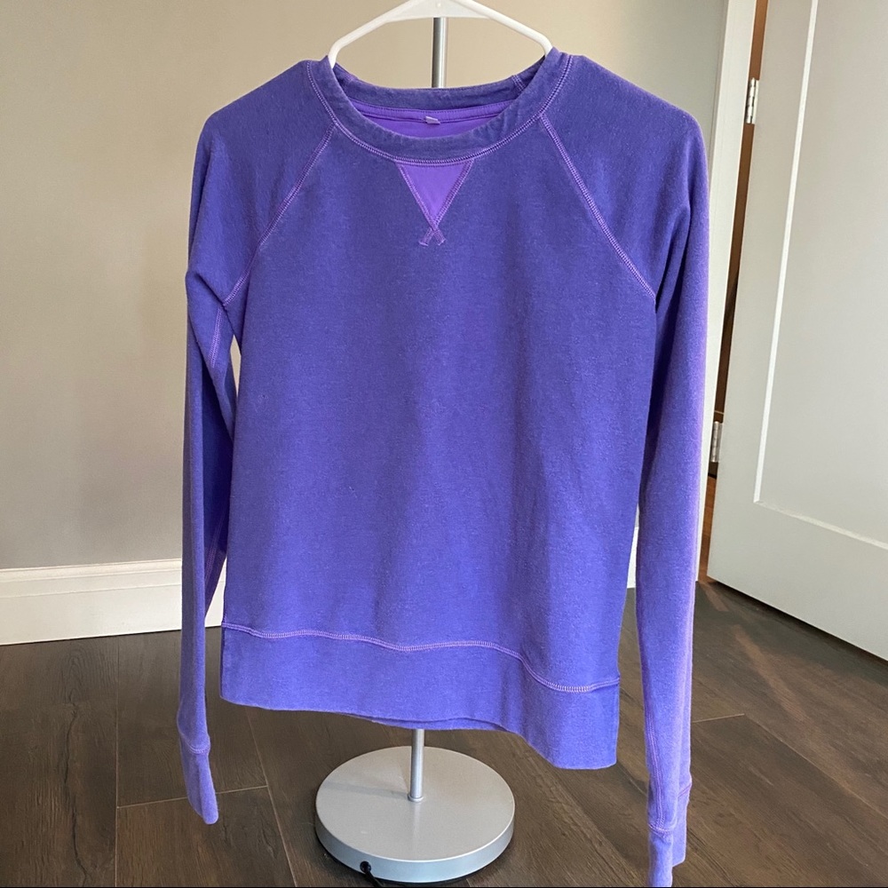 Lululemon purple crew neck size 4